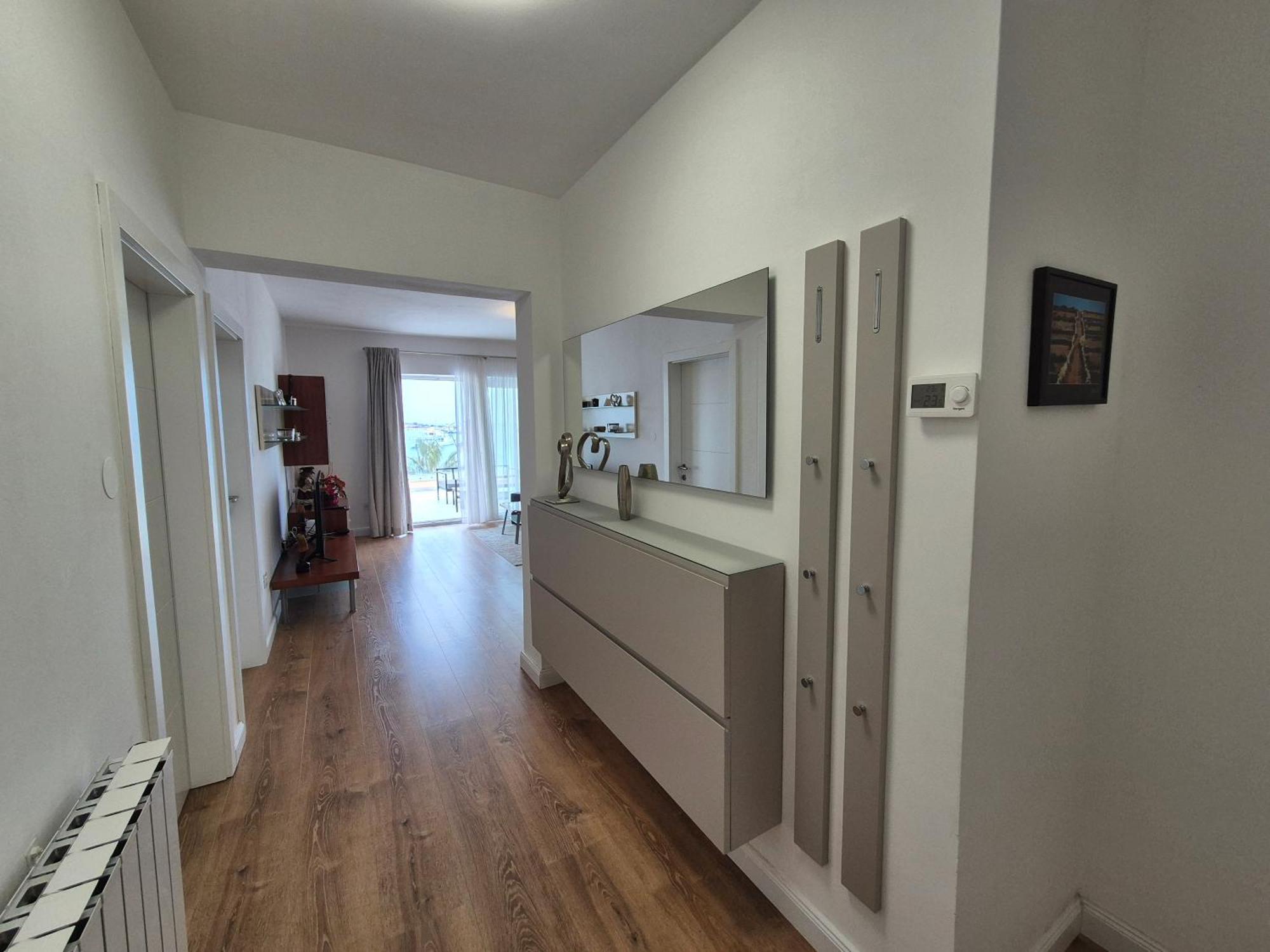Apartment Danijela No. 2 Новаля Екстериор снимка