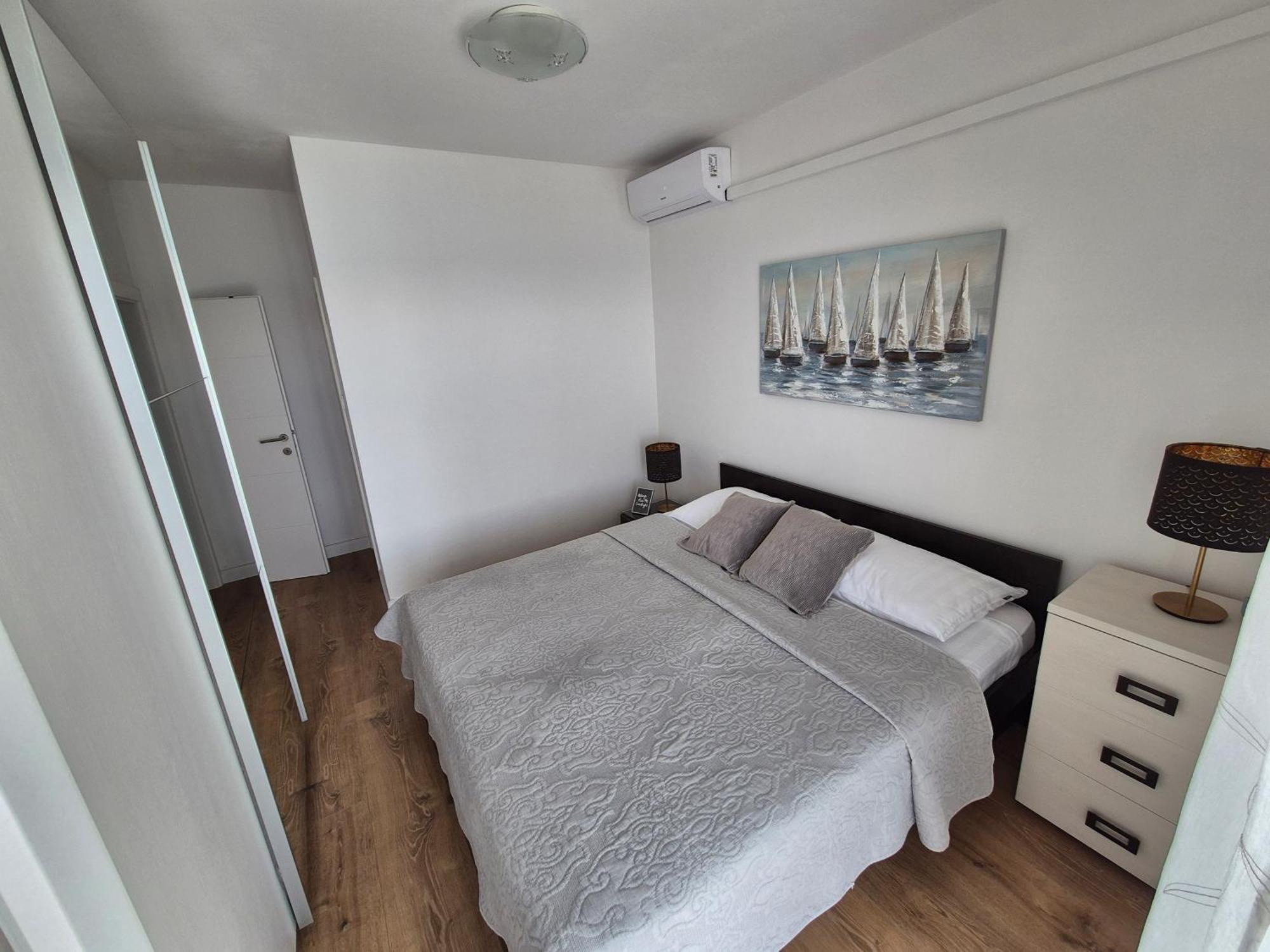 Apartment Danijela No. 2 Новаля Екстериор снимка