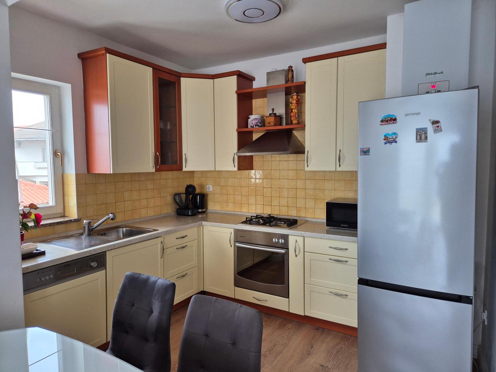 Apartment Danijela No. 2 Новаля Екстериор снимка